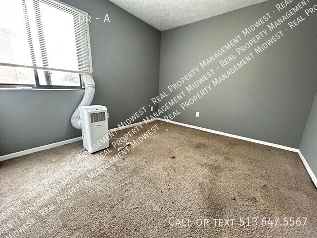 Building Photo - 5311 Boehm Dr