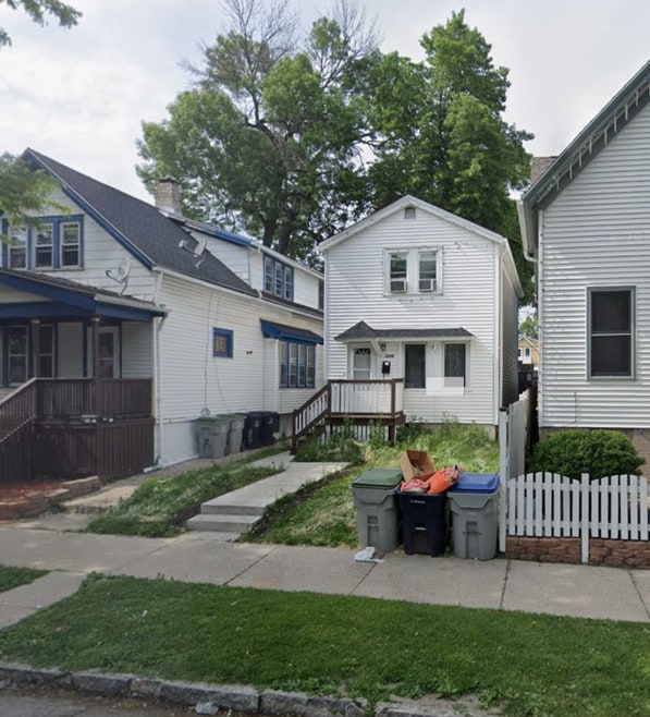 Building Photo - 1326 W Scott St