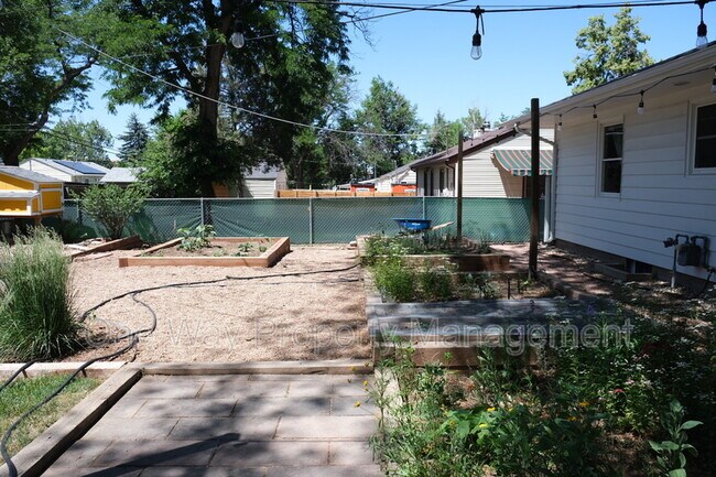Building Photo - 1803 17th Ave