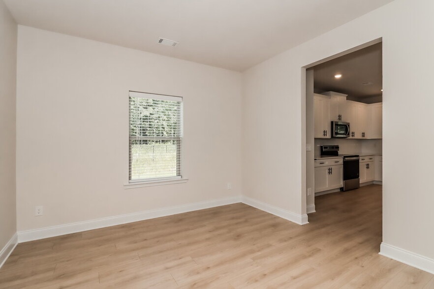 Building Photo - 340 Cantrell Dr