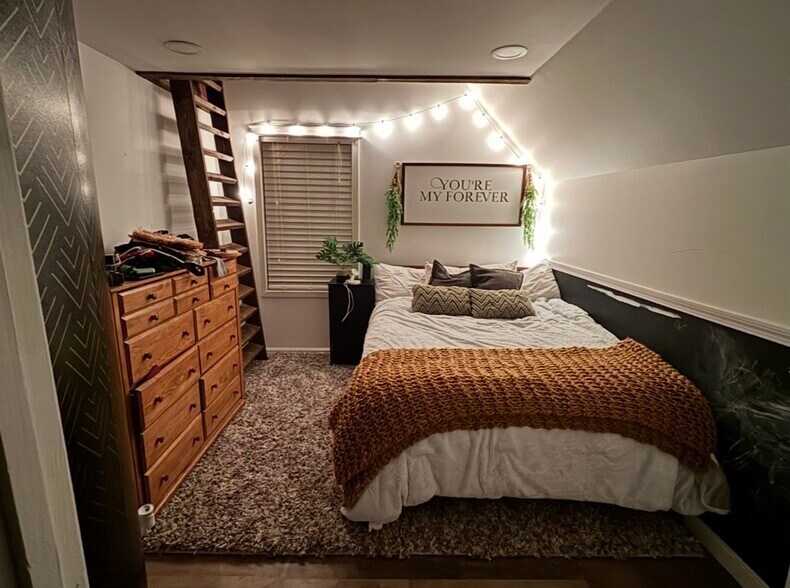 Building Photo - 441 Bartlett St