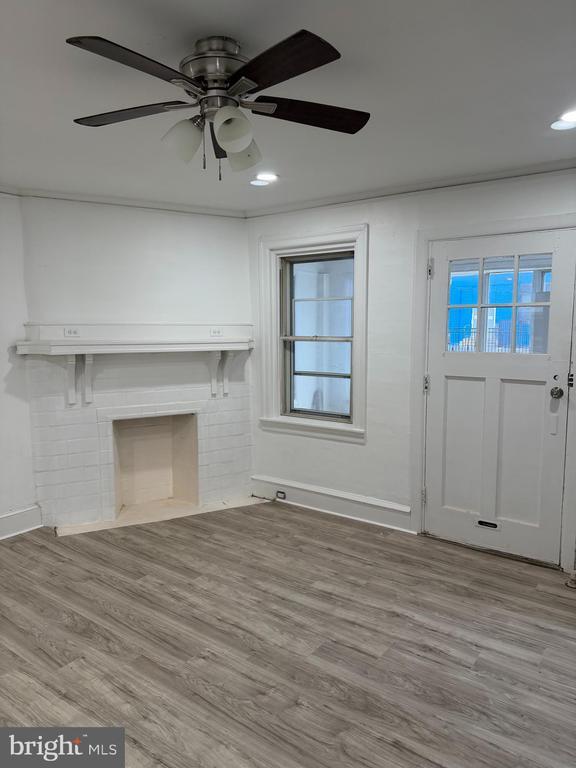 Building Photo - 5421 Beaumont Ave