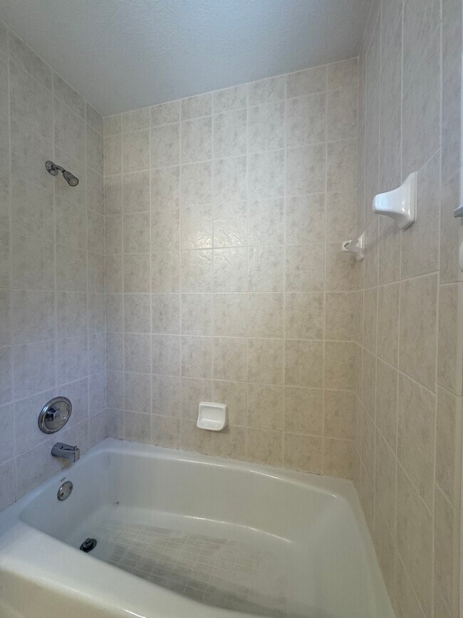 Building Photo - 3104 Tonkin Dr