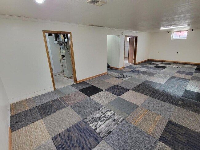 Building Photo - 1151 Elba Ave