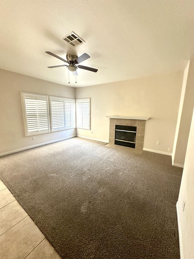 Building Photo - 229 Villa Elegante Dr