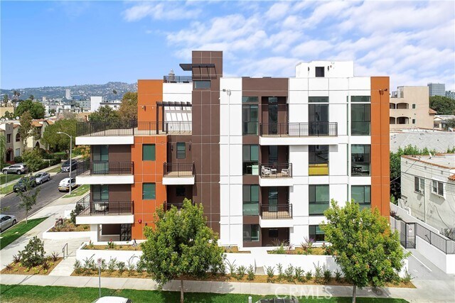 Building Photo - 1482 S Sherbourne Dr