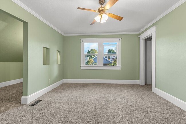 Building Photo - 721 N Stafford St