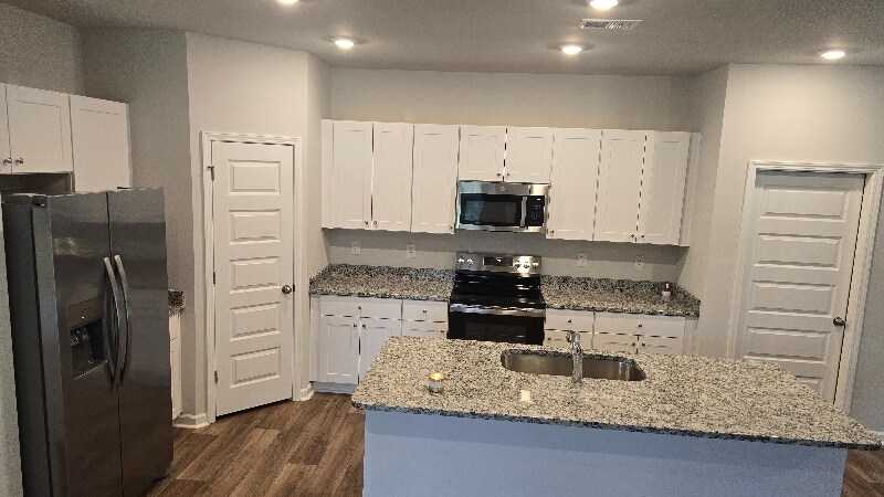 Building Photo - 213 Ladyfish Lp NW