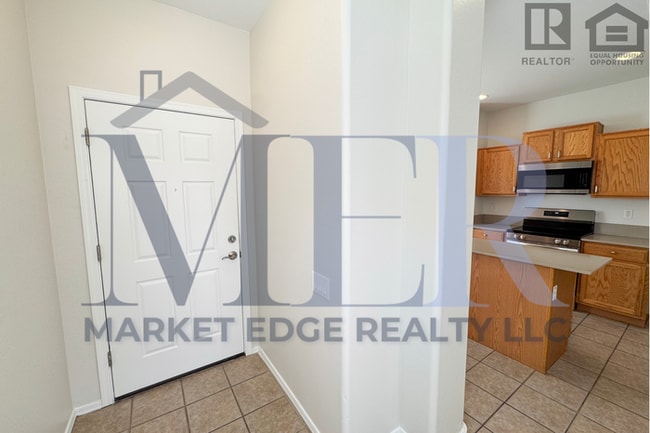 Building Photo - 3Bed/2Bath Home at Cotton Ln/Greenway Rd! $199 MOVE-IN SPECIAL! Ready for Immediate Move-In!