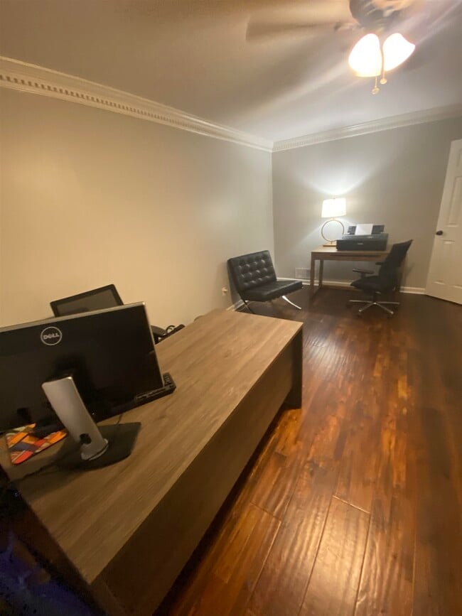 Building Photo - 8570 Sycamore Trail Dr