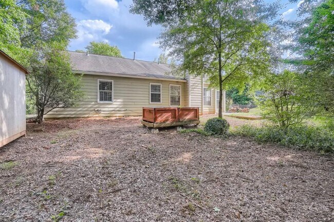 Building Photo - 4003 River Rock Way