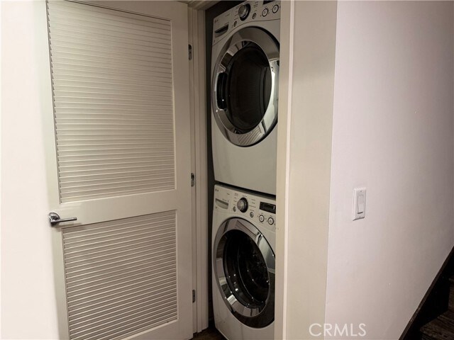 Building Photo - 2205 Tom Mix Rd