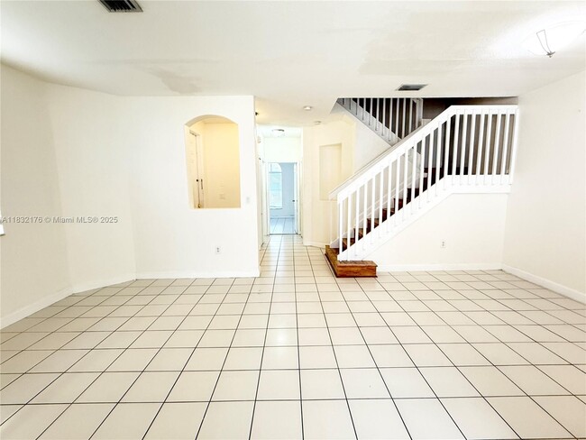 Building Photo - 15131 SW 23rd Ln