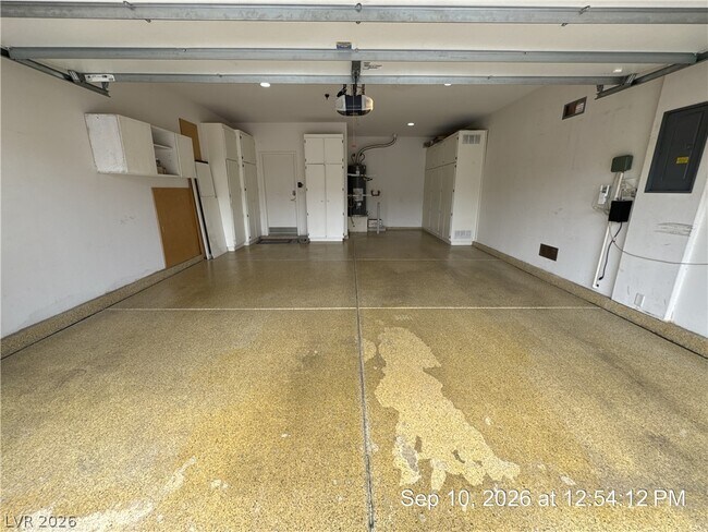 Building Photo - 1699 Rockcrest Hills Ave