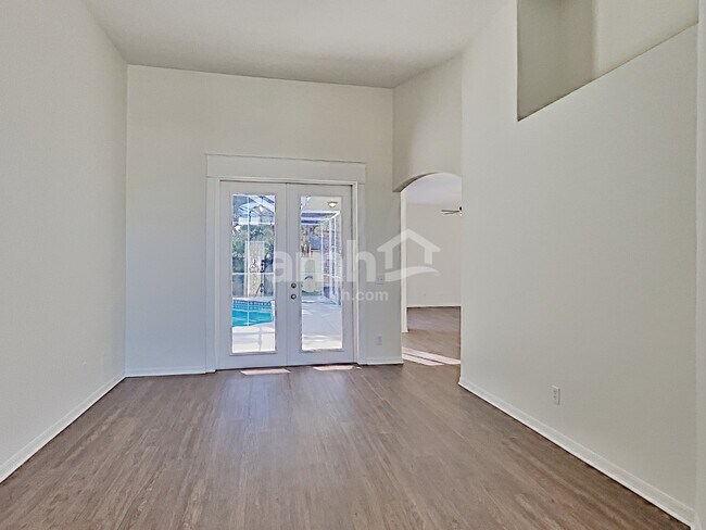 Building Photo - 832 Innergary Place