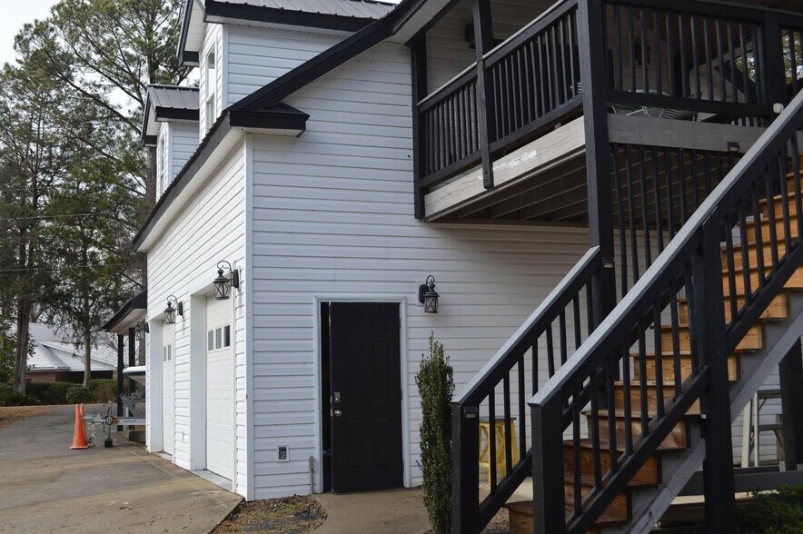 Building Photo - 1348 Misty Ln