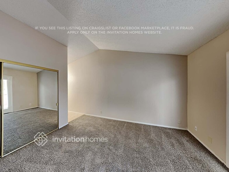 Building Photo - 7008 English Mist Cir