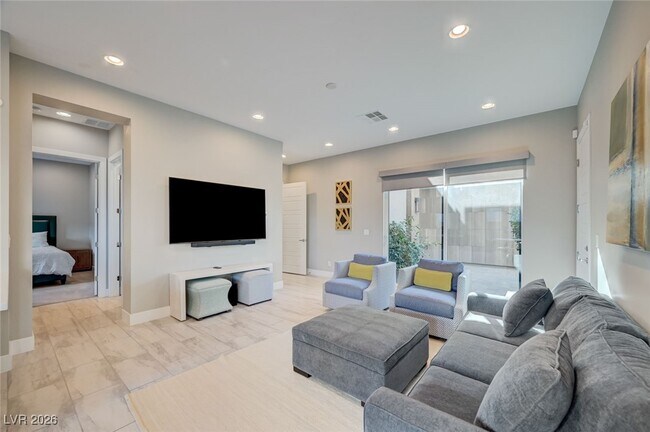 Building Photo - 4056 Desert Trce Ct