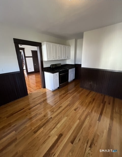 Building Photo - 48 Riverview Pl