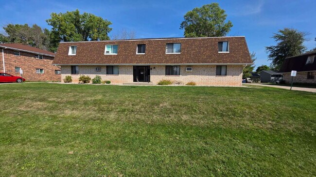 Building Photo - 2500 Honey Lou Ct