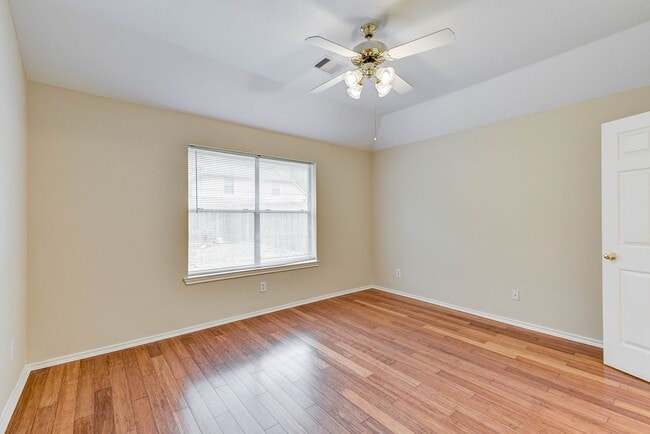 Building Photo - Charming one-story home in Atascocita Park