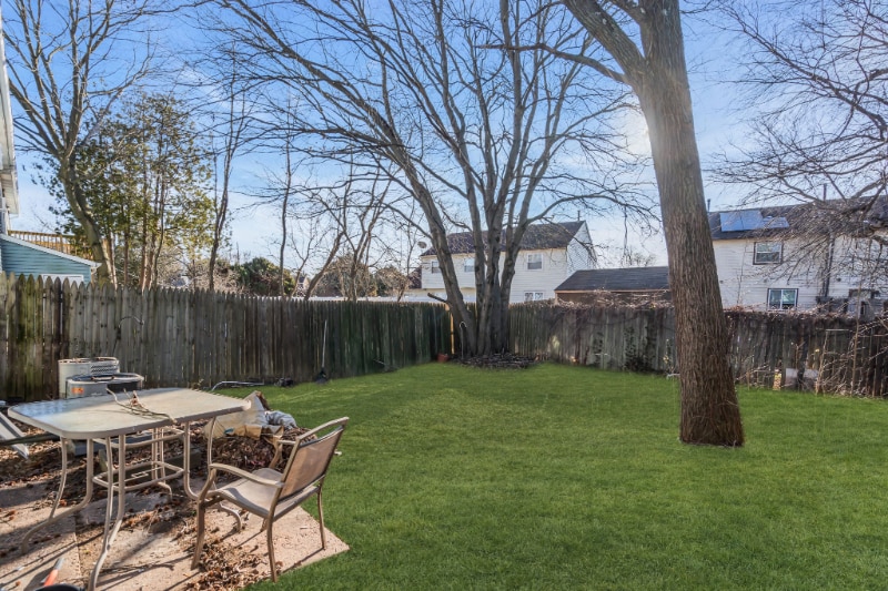 Building Photo - 5 Harrington Ln