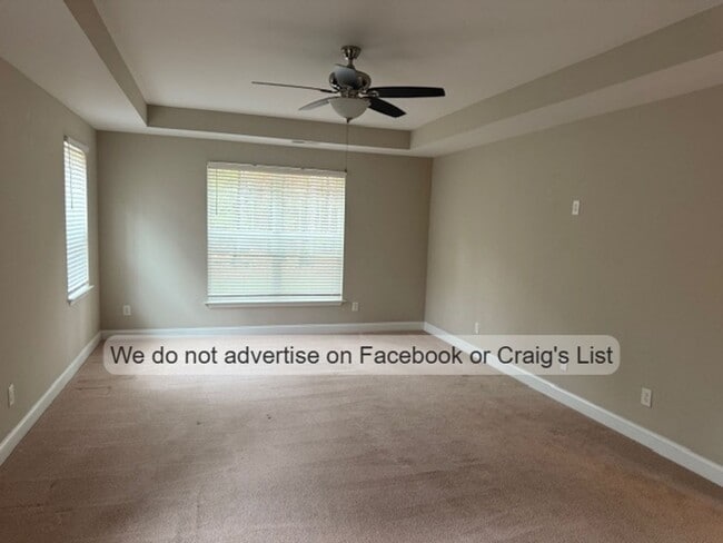 Building Photo - Carolina Lakes- Maplewood Drive