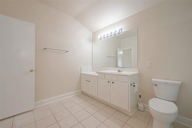 Building Photo - 9407 Dora Meadows Dr