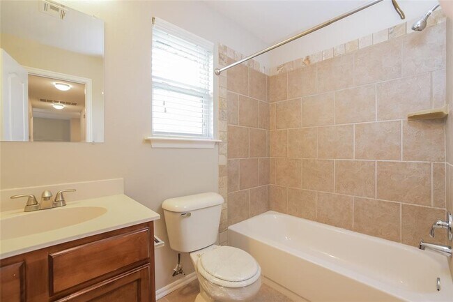 Building Photo - 8105 Frye Ln