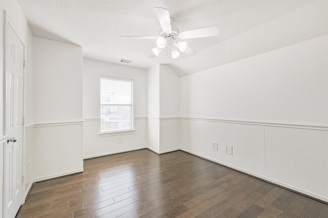 Building Photo - 2507 Liza Ct
