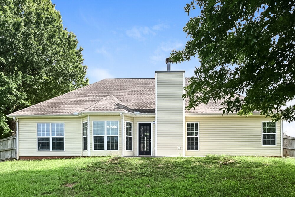 Building Photo - 114 Rockbridge Loop