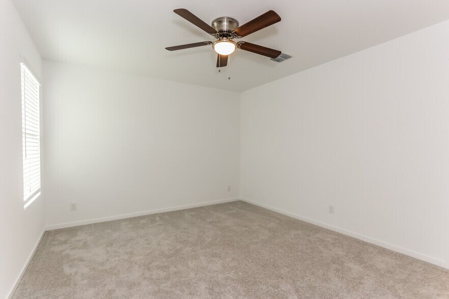 Building Photo - 1227 Canyon Wren Dr