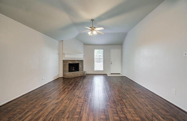 Building Photo - 21903 Silverfield Park Ln