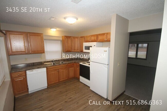 Building Photo - 3435 SE 20th St