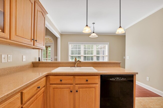 Building Photo - 614 Greene Dr