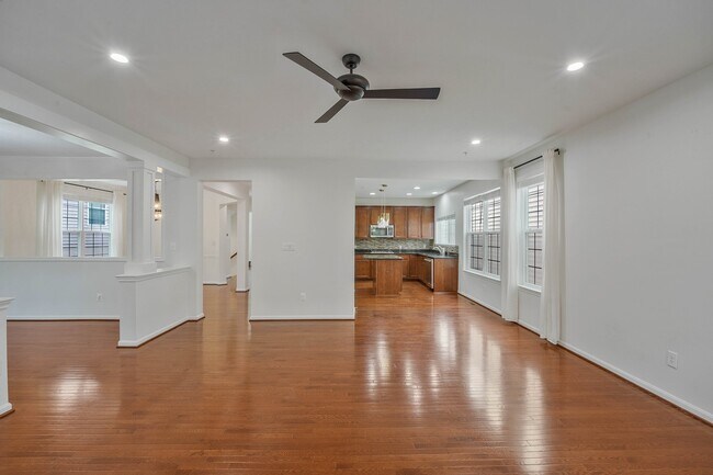 Building Photo - 3461 Eagle Ridge Dr