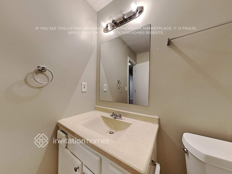 Building Photo - 771 Creek Trail NW