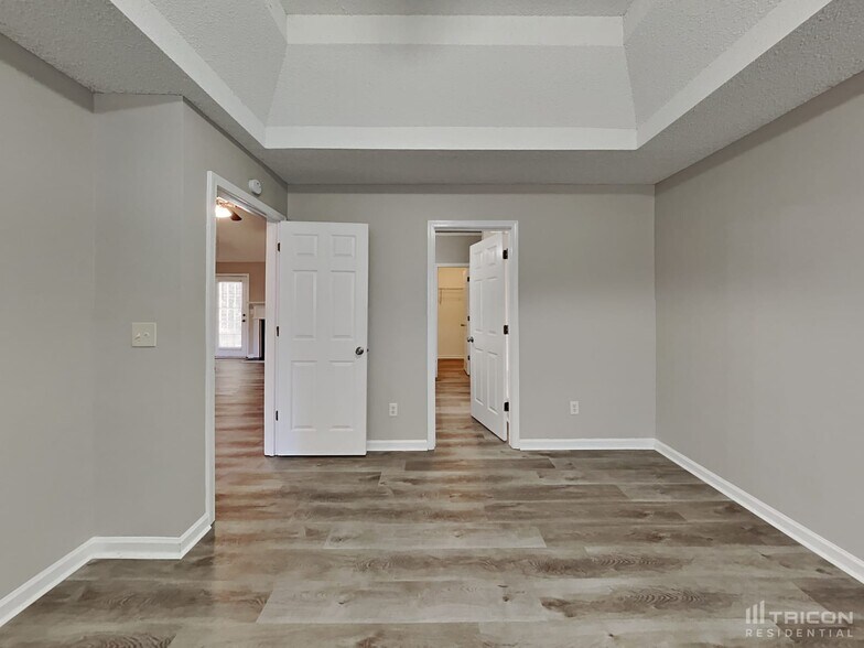 Building Photo - 5515 Sapphire Cir