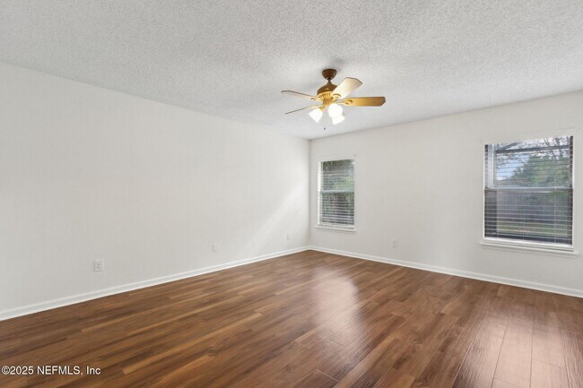 Building Photo - 616 Fallen Timbers Dr
