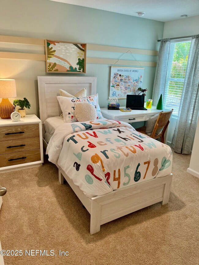 Building Photo - 73 Hidden Mdws Rd