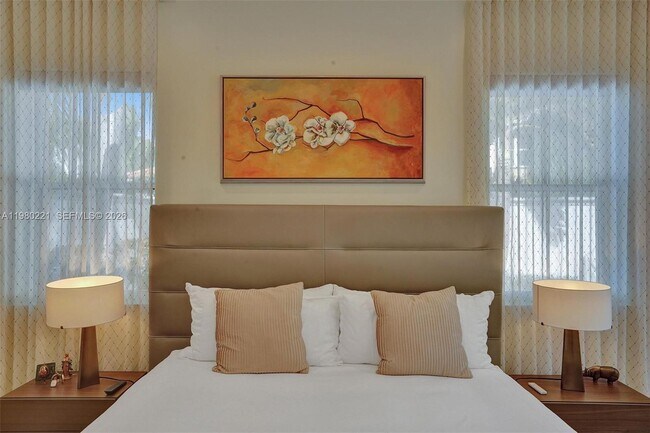 Building Photo - 1529 Shoreline Way