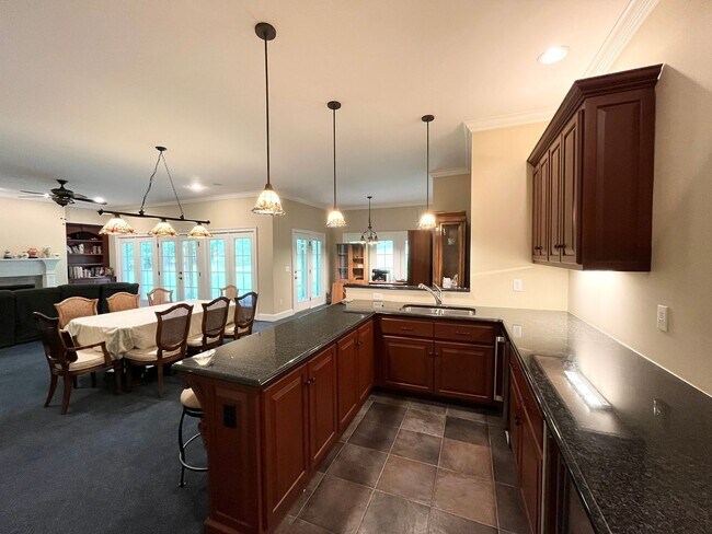 Building Photo - Incredible 4BD, 6.5BA Raleigh Home Near Fa...