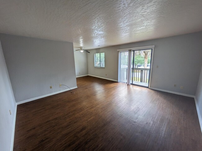 Building Photo - 3624 Tree Ridge Ln NE