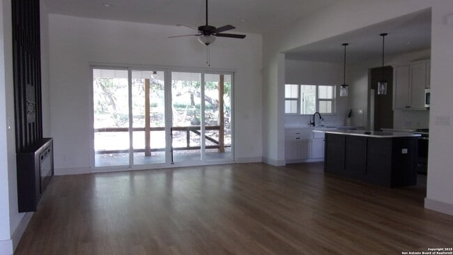 Building Photo - 1482 Birch Ln