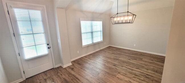 Building Photo - 844 Hedgefield Way