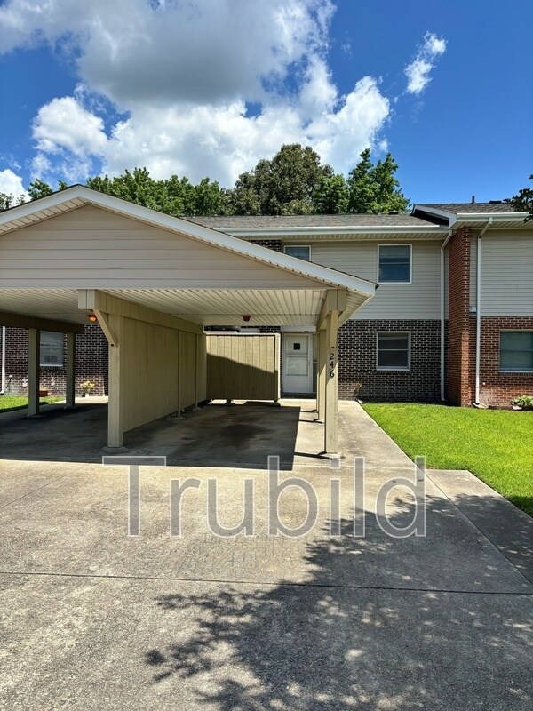 Building Photo - 246 Albatross St