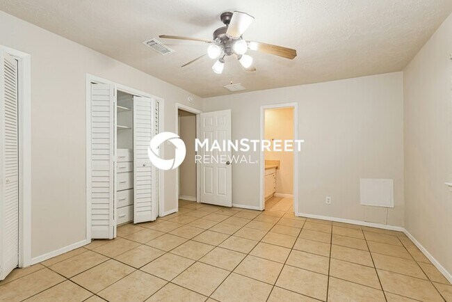 Building Photo - 4 Bedroom Pet-Friendly Home in Spring, TX with Main Street Renewal