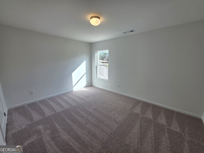 Building Photo - 23 Umber Ln