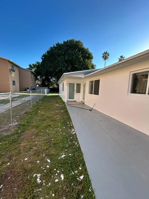 Building Photo - 7154 SW 22nd St