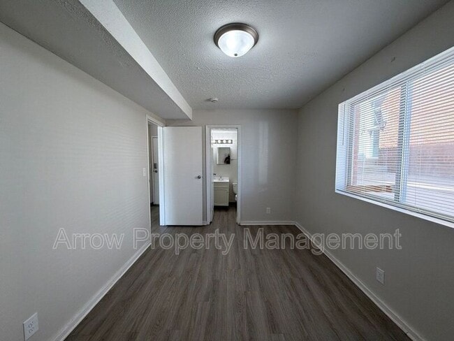 Building Photo - 1111 E St